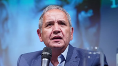 La eliminación del impuesto a las Ganancias es un reclamo de hace 10 años del líder de los bancarios.