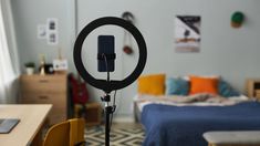 Las mujeres entran a las redes de trata en internet pensado que podrán salir cuando quieran y terminan esclavizadas. Las mujeres entran a las redes de trata en internet pensado que podrán salir cuando quieran y terminan esclavizadas.