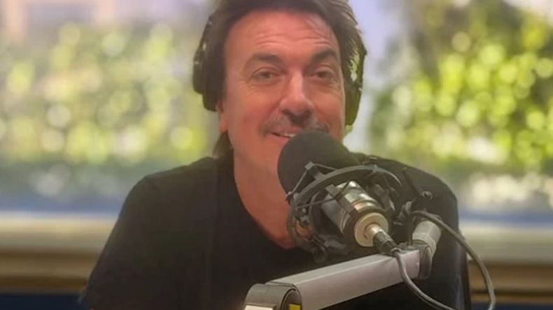 El cantautor ensayó una defensa