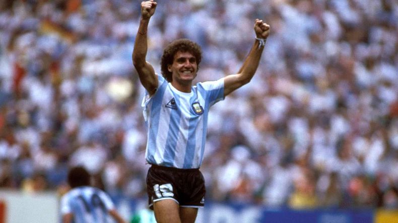 Oscar Ruggeri ganó cuatro títulos con la Selección, todos en la mayor.