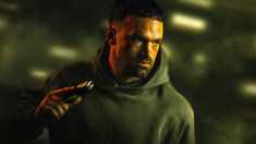 Esta película francesa de Netflix de acción sigue a un agente especial que se infiltra en una organización criminal.