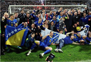 Bosnia Herzegovina, ya clasificado a 16avos de final del Mundial 2026 como uno de los mejores terceros. Bosnia Herzegovina, ya clasificado a 16avos de final del Mundial 2026 como uno de los mejores terceros.