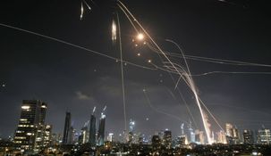 Escala el conflicto en Medio Oriente: Irán contraataca y bombardea Israel con más de 100 misiles. Escala el conflicto en Medio Oriente: Irán contraataca y bombardea Israel con más de 100 misiles.