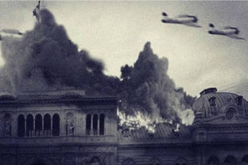 El bombardeo en Plaza de Mayo.