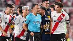 La polémica jugada se dio a los 48 minutos del 2°T cuando Boca ganaba por 1 a 0 con gol de Leandro Paredes La polémica jugada se dio a los 48 minutos del 2°T cuando Boca ganaba por 1 a 0 con gol de Leandro Paredes
