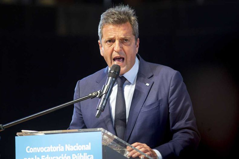 Sergio Massa llegó este domingo a Santiago del Estero.