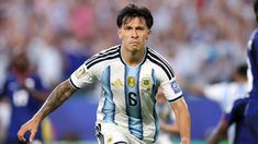 Licha Martínez volvió al país tras la final ante España en EEUU.