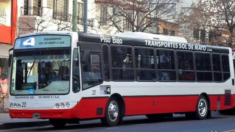 Se levantó el paro de Transporte Ideal San Justo.