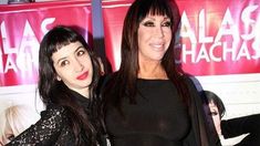 Un babero para la abuela: Moria Casán anunció que Sofía Gala espera un varón Un babero para la abuela: Moria Casán anunció que Sofía Gala espera un varón