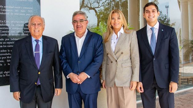 Alejandro Bulgheroni, Raúl Jalil, Bettina y Alejandro Junior.