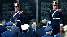 Milei durante el acto por Malvinas que se llevó a cabo en Plaza San Martín. Milei durante el acto por Malvinas que se llevó a cabo en Plaza San Martín.