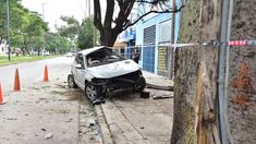 Unos jóvenes grabaron el auto donde viajaba a joven realizar maniobras arriesgadas. Unos jóvenes grabaron el auto donde viajaba a joven realizar maniobras arriesgadas.