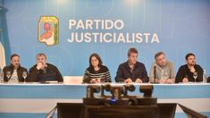 Con presencia de Sergio Massa, Juan Grabois y Guillermo Moreno, comenzó la reunión del PJ para debatir sobre la condena a Cristina Kirchner