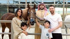 Antonela Roccuzzo, Lionel Messi y sus hijos están de vacaciones en Arabia Saudita. Antonela Roccuzzo, Lionel Messi y sus hijos están de vacaciones en Arabia Saudita.