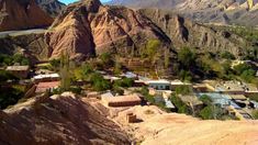 Este destino ubicado a 80 kilómetros de San Salvador de Jujuy cuenta con un clima agradable durante todo el año. Este destino ubicado a 80 kilómetros de San Salvador de Jujuy cuenta con un clima agradable durante todo el año.