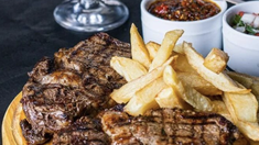 Los comensales y las reseñas de Internet describen Lo de Jaime como la mejor parrilla de Buenos Aires. Los comensales y las reseñas de Internet describen Lo de Jaime como la mejor parrilla de Buenos Aires.