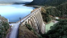 Su ubicación le permite ser la puerta de entrada al espectacular embalse Escaba. Su ubicación le permite ser la puerta de entrada al espectacular embalse Escaba.
