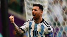 Un joven le escribió un curioso mensaje a su ex para cumplir una cábala y que a Messi le vaya bien ante México en el Mundial Qatar 2022. Un joven le escribió un curioso mensaje a su ex para cumplir una cábala y que a Messi le vaya bien ante México en el Mundial Qatar 2022.