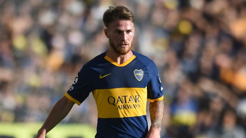 Alexis Mac Allister vistió la camiseta de Boca durante seis meses en 2019.