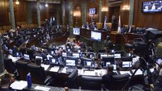 La Legislatura porteña aprobó la modificación de la Ley de Compras y Contrataciones.