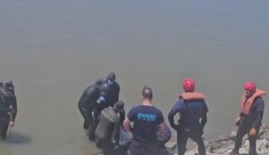 costanera: murio el hombre que se tiro a nadar en el rio de la plata con 4 menores