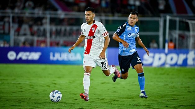 River jugó contra Blooming.