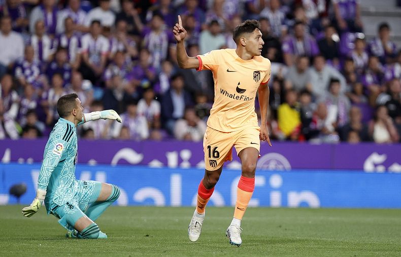Nahuel Molina marcó para Atlético Madrid contra Valladolid.