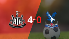 newcastle united le paso por encima 4-0 a crystal palace