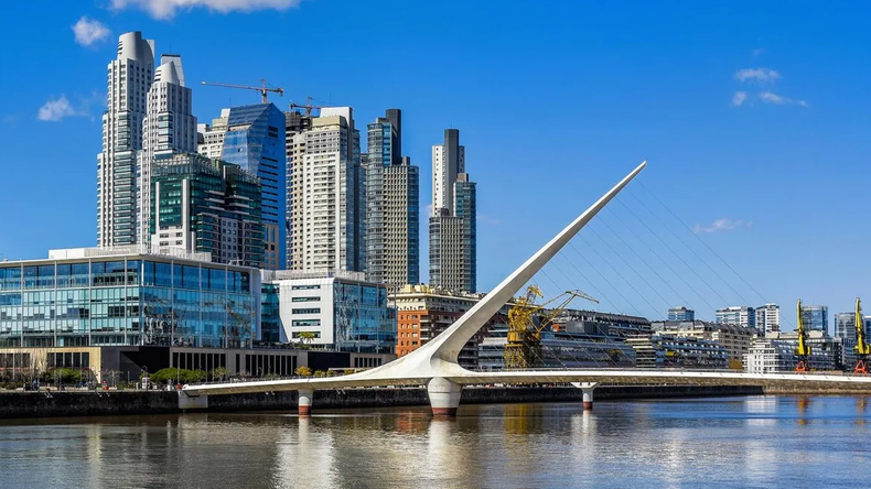 Quitaron subsidios energéticos a usuarios de Puerto Madero y barrios cerrados en el norte del AMBA.