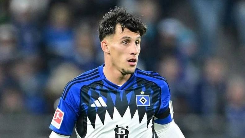 Nicolás Capaldo, con 27 años, juega en Hamburgo de Alemania. Pasó por combinados nacionales juveniles.