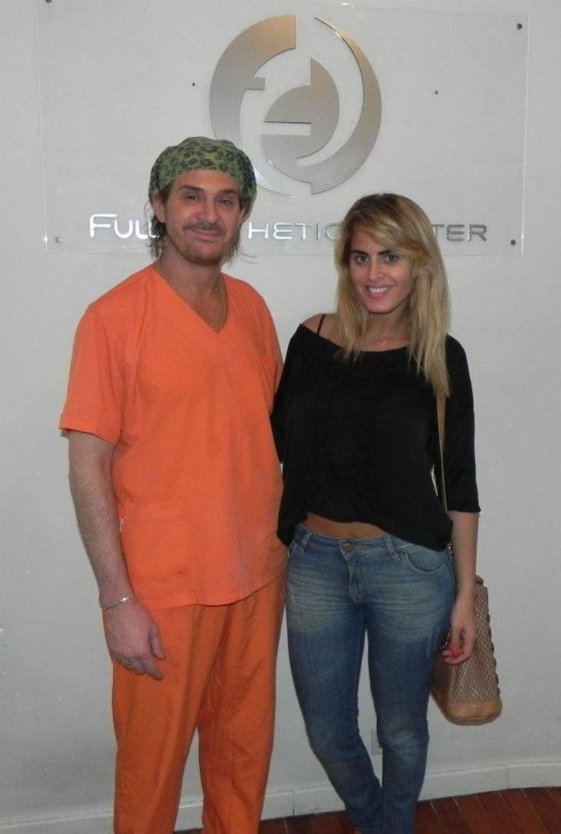 Silvina Luna junto al cirujano Lotocki. 