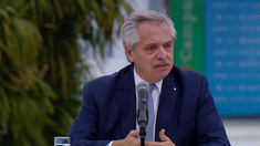 Alberto Fernández presentará nuevo esquema de subsidios para clubes de barrio. Alberto Fernández presentará nuevo esquema de subsidios para clubes de barrio.