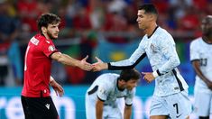 Georgia sorprendió a Portugal y lo derrotó por 2 a 0. Georgia sorprendió a Portugal y lo derrotó por 2 a 0.