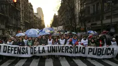 Docentes universitarios convocaron a un paro contra el veto de Milei y anunciaron una tercera Marcha Federal Universitaria Docentes universitarios convocaron a un paro contra el veto de Milei y anunciaron una tercera Marcha Federal Universitaria