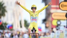 Tadej Pogacar ganó su tercer Tour de Francia.