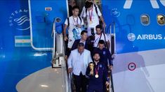 La llegada de los campeones mundiales. La llegada de los campeones mundiales.