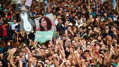 Más de 500 mil personas llenaron la Plaza de Mayo y alrededores para escuchar a Cristina. Más de 500 mil personas llenaron la Plaza de Mayo y alrededores para escuchar a Cristina.
