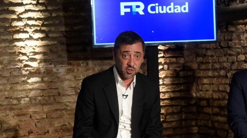 Tufaro celebró el diálogo entre el Gobierno nacional y CABA para el traspaso de las líneas de colectivo.
