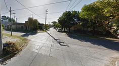 Un hombre intentó abusar sexualmente de una joven en plena calle. Un hombre intentó abusar sexualmente de una joven en plena calle.