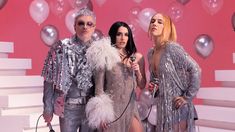 Lali Espósito estrenó Mejor que vos, un nuevo videoclip con Miranda! como invitados. Lali Espósito estrenó Mejor que vos, un nuevo videoclip con Miranda! como invitados.