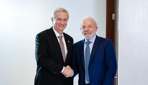 Lula junto a José Antonio Kast. Lula junto a José Antonio Kast.