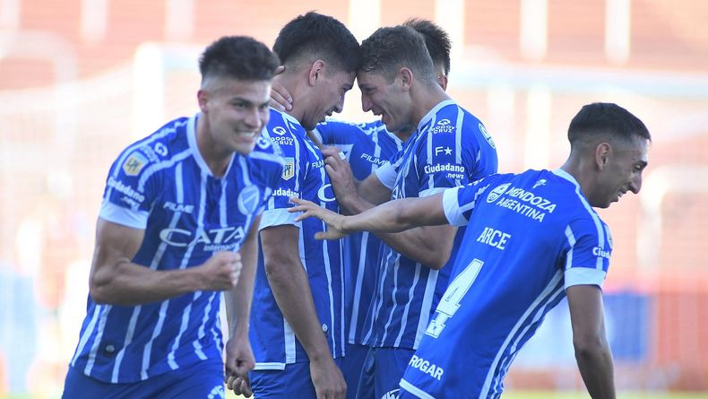 El Tomba consiguió un gran triunfo ante Racing.