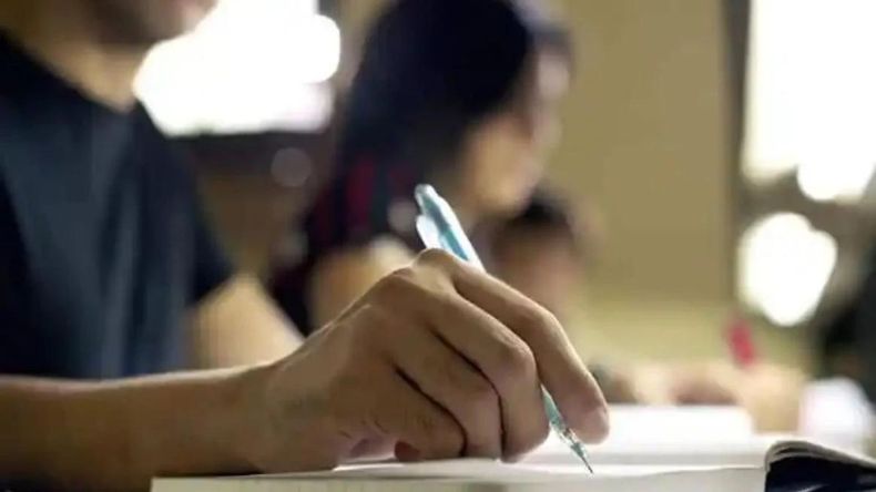 En el ámbito de las Becas Progresar de nivel obligatorio, se establece la importancia de mantener una trayectoria escolar ininterrumpida. 