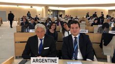 El embajador argentino ante el Consejo de Derechos Humanos de la ONU, Carlos Foradori, pronunció un duro dicurso contra el gobierno de Venezuela. El embajador argentino ante el Consejo de Derechos Humanos de la ONU, Carlos Foradori, pronunció un duro dicurso contra el gobierno de Venezuela.