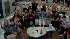 Chula acusó a Catalina. Chula acusó a Catalina.