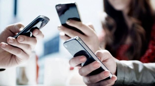 Desregularon la telefonía y el internet.