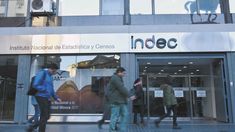 INDEC informó la suba de la canasta básica de 2,6 % en noviembre INDEC informó la suba de la canasta básica de 2,6 % en noviembre