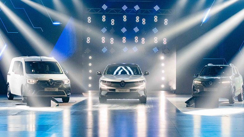 Los tres modelos se lanzarán en 2024.