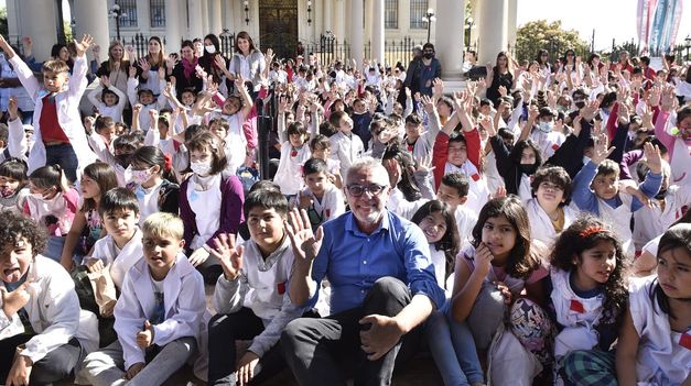 El intendente Julio Zamora acompañó el encuentro enmarcado en la iniciativa de la Fundación Leer y el cierre del programa Tigres Lectores.