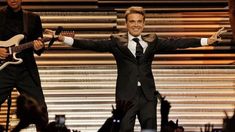 Luis Miguel despertó alocadas teorías en redes sociales. Luis Miguel despertó alocadas teorías en redes sociales.